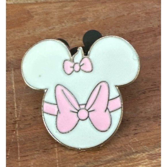 Disney Mickey Trading Pin Minnie Mouse Ears Pink Bow Mystery 2012 Authentic - Picture 1 of 5